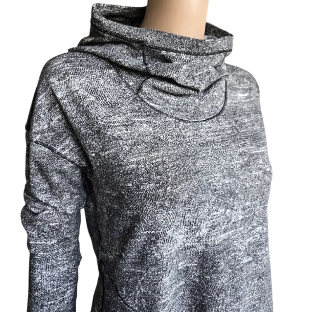 Lululemon Forever Endeavour Long Sleeve Rush Jacquard Black White
